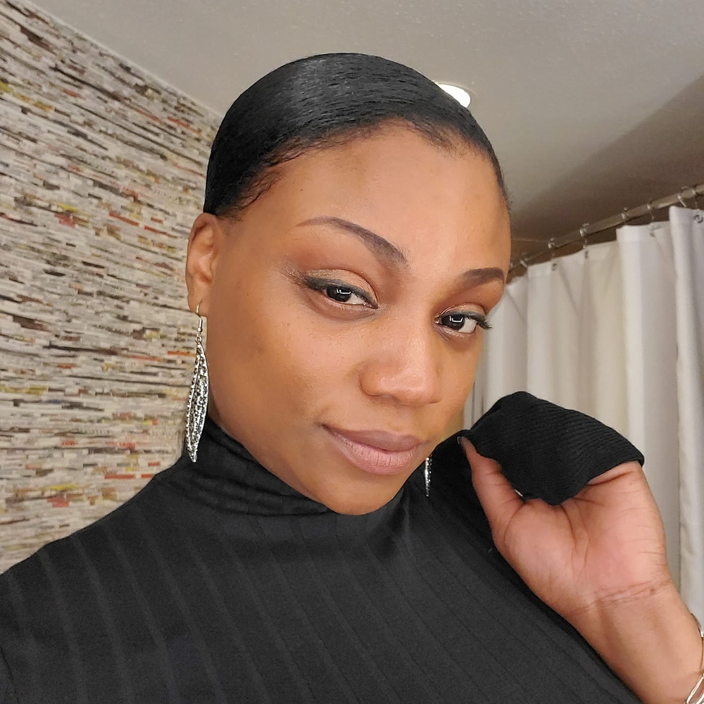 Meet your Posher, Vee